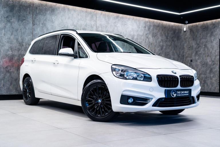 2015 BMW 2 Series 218d Luxury 5dr Step Auto ESTATE DIESEL Automatic