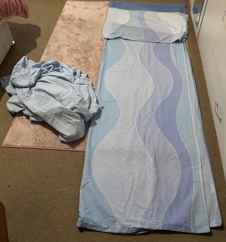 Single Blue Bed Cover, Pillowcases & Valance Sheet 