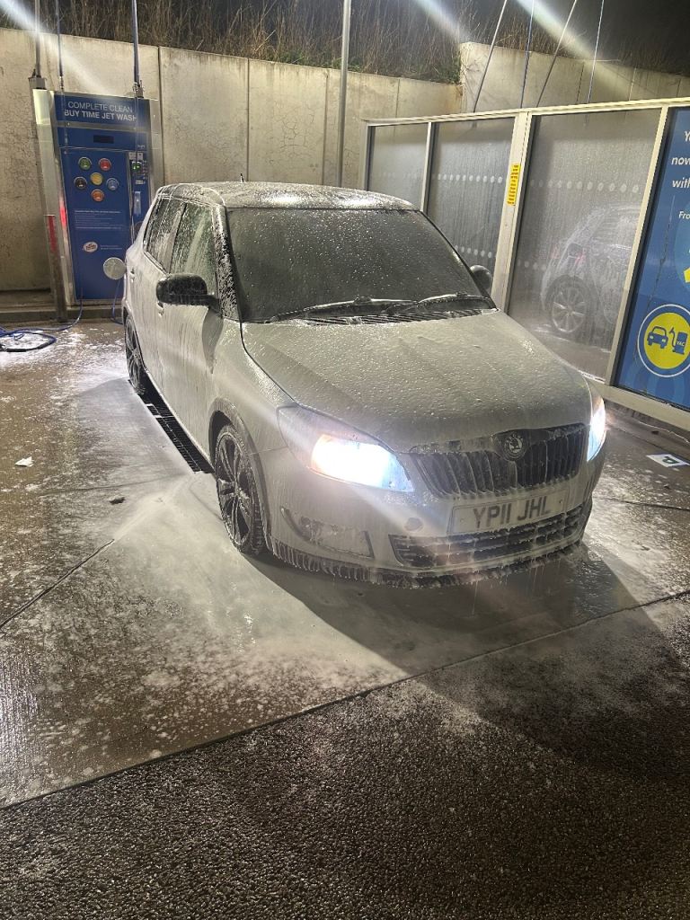 Skoda, FABIA, Hatchback, 2011, Manual, 1598 (cc), 5 doors
