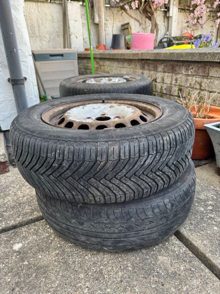 Vw Caddy 15” wheels 