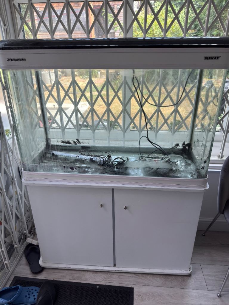 4ft White Aquarium Fish Tank with Cabinet