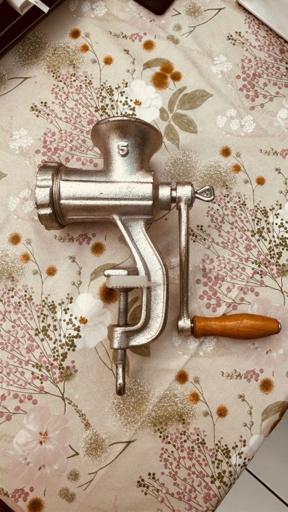 Mincer  brand new