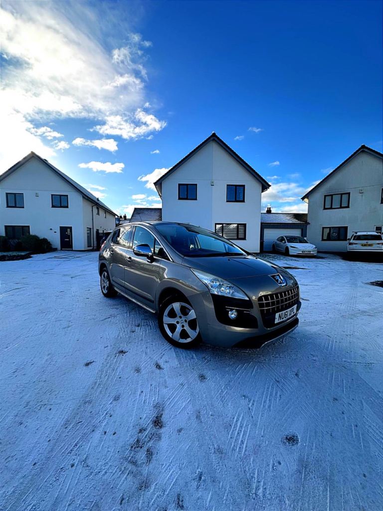 Peugeot, 3008, Hatchback, 2011, Manual, 1598 (cc), 5 doors