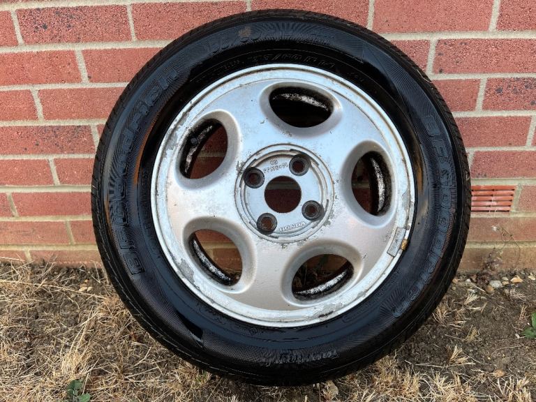 Honda Civic CRX VTEC Wheel + Tyre