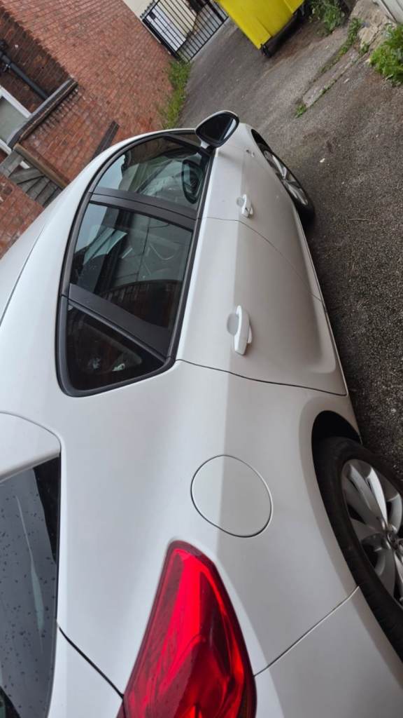 Vauxhall, ASTRA, Hatchback, 2012, Manual, 1598 (cc), 5 doors