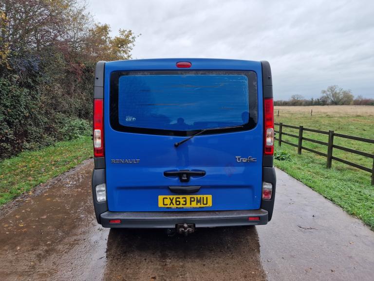 2013 Renault Trafic Blue MWB  Drives Perfect  12mth MOT  160k miles