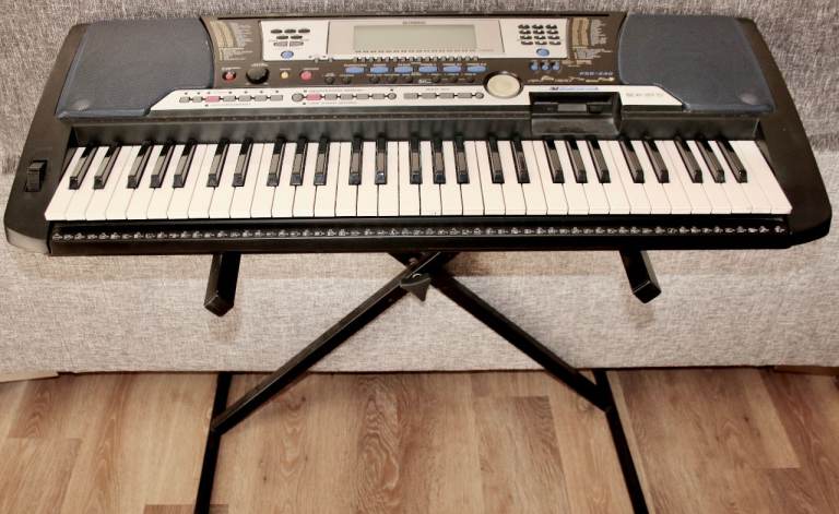 Yamaha PSR-540 - Keyboard 