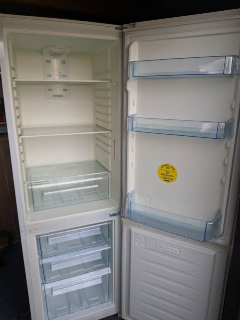 Free delivery Freestanding Fridge Freezer – White, Good Condition