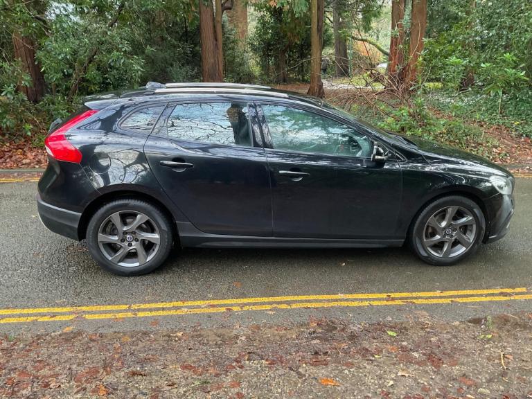 2015 Volvo V40 D2 Cross Country Lux Nav 5dr HATCHBACK DIESEL Manual