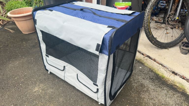 collapsible pet carrier
