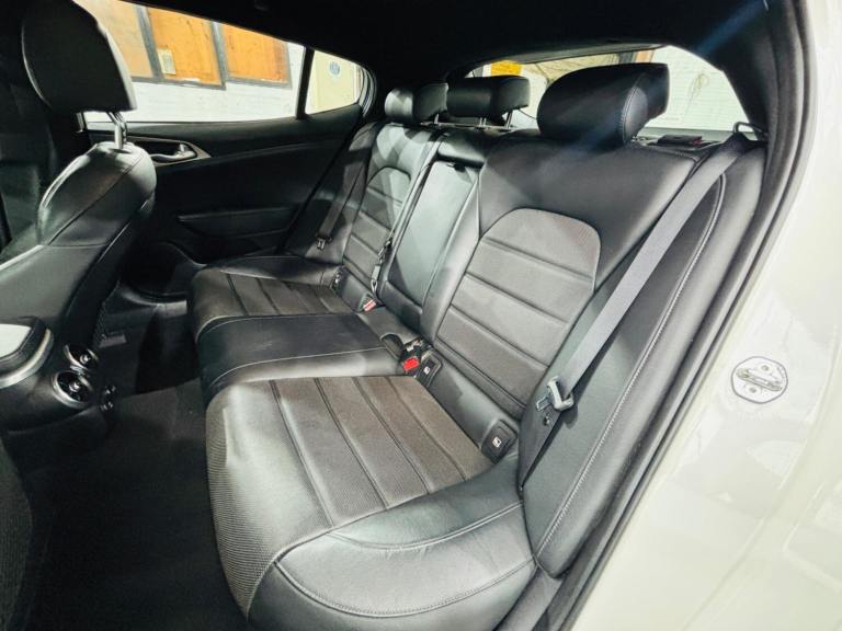 2019 Kia Stinger 2.2 CRDi GT-Line Gran Turismo Auto Euro 6 (s/s) 5dr HATCHBACK Diesel Automatic