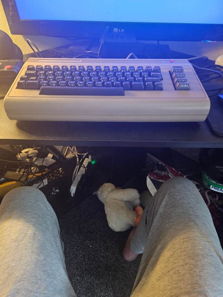 Commodore 64 console & bundle