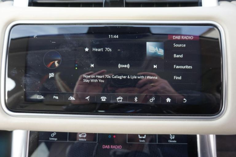 2018 Land Rover Range Rover Sport 3.0 SD V6 Autobiography Dynamic Auto 4WD Euro 6 (s/s) 5dr ESTAT...