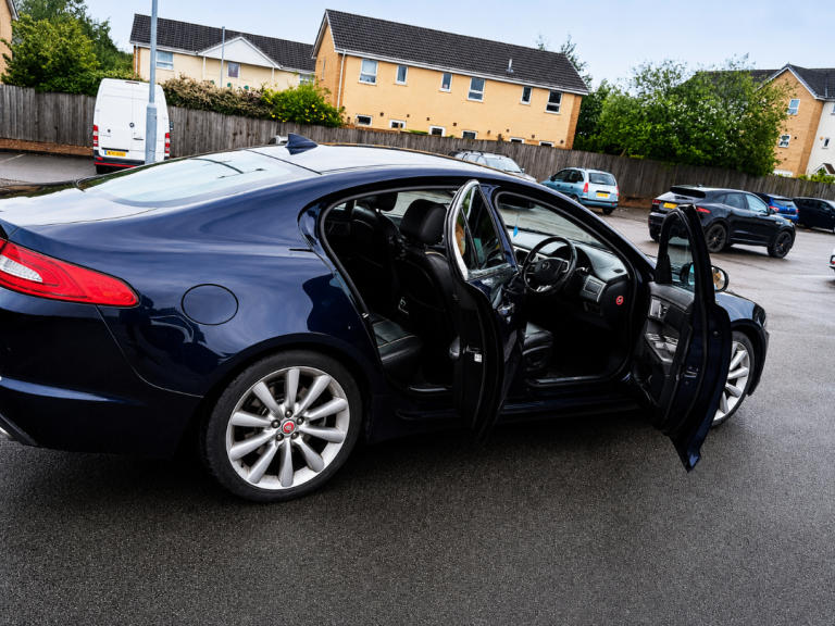 Jaguar XF 2.2 Diesel Automatic – 2015 – Low Mileage – Full Spec