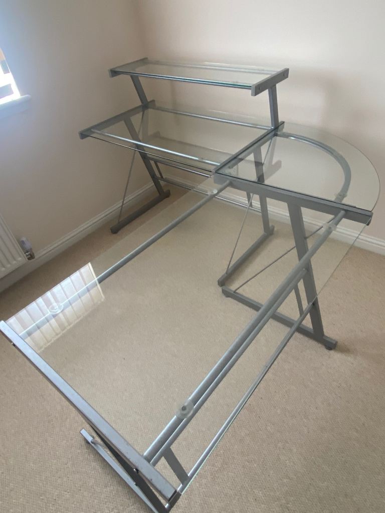 Work Station/ Computer Desk