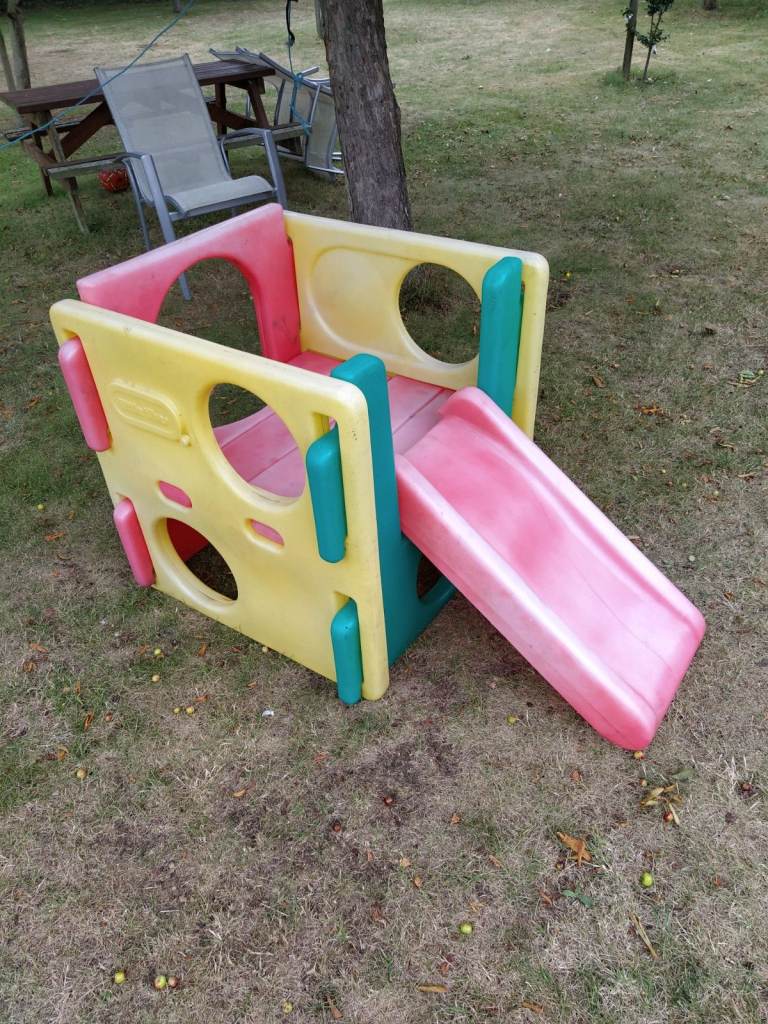 Toddler climbing frame/slide