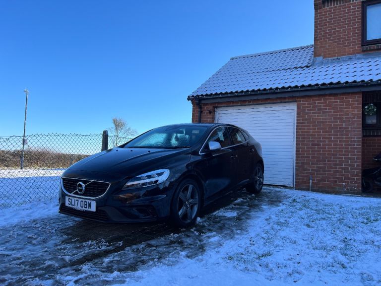 Volvo, V40, Hatchback, 2017, Manual, 1969 (cc), 5 doors