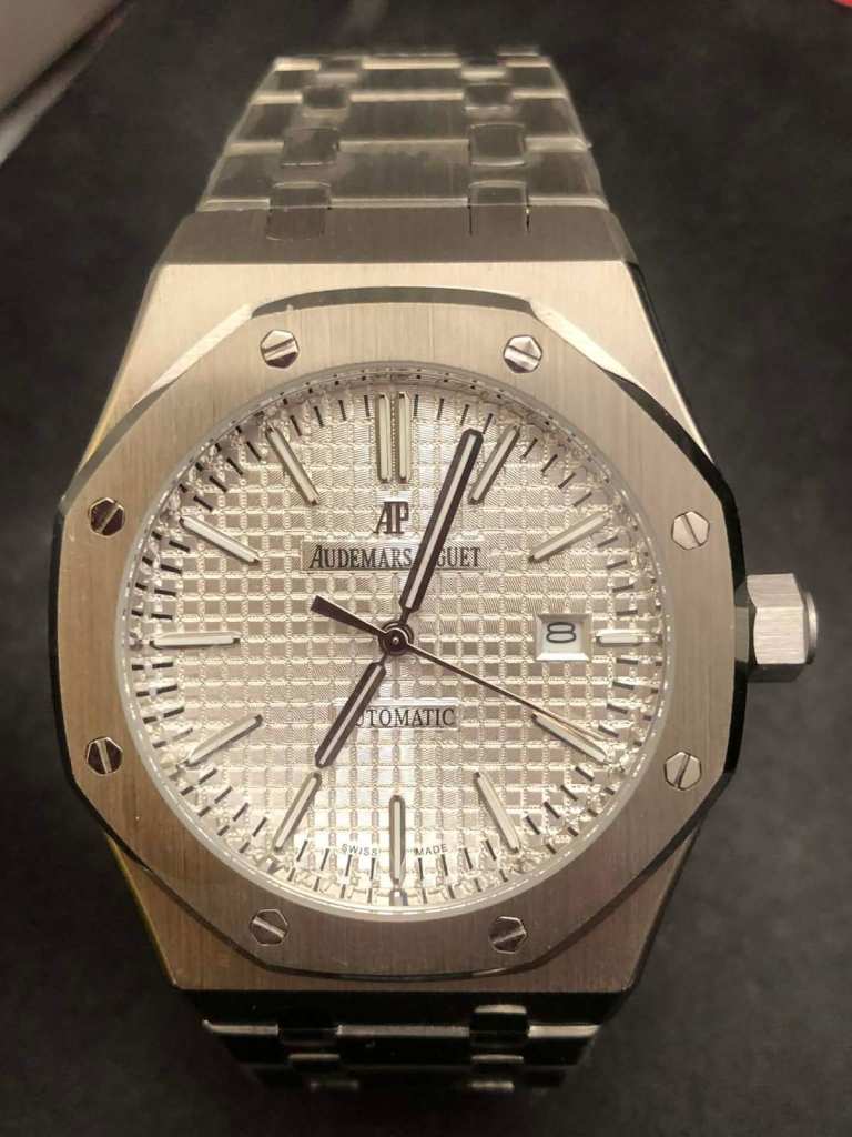 AP Royal Oak. Automatic. White dial, Stainless steel. New. 
