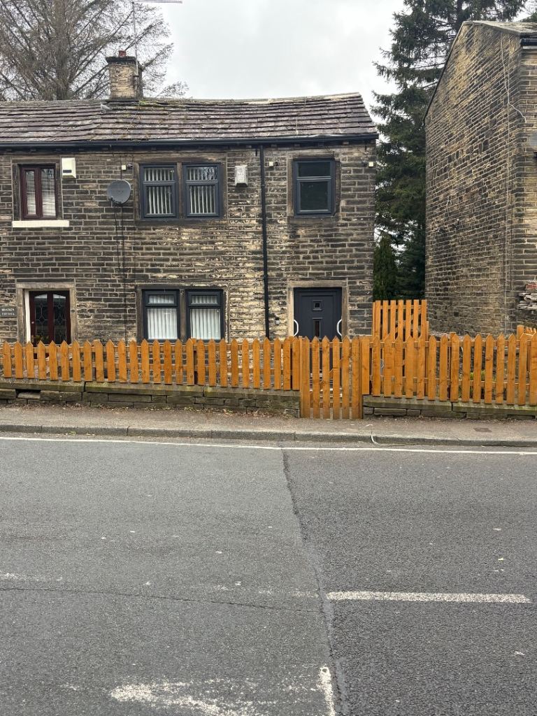 1 bed room cottage Clayton 