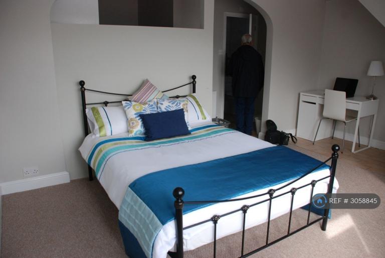 1 bedroom in Hunters Grove, Hayes, UB3 (#3058845)