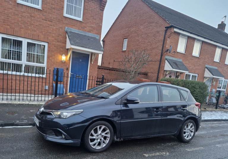 TOYOTA AURIS,Hatchback,2015, Manual *BARGAIN