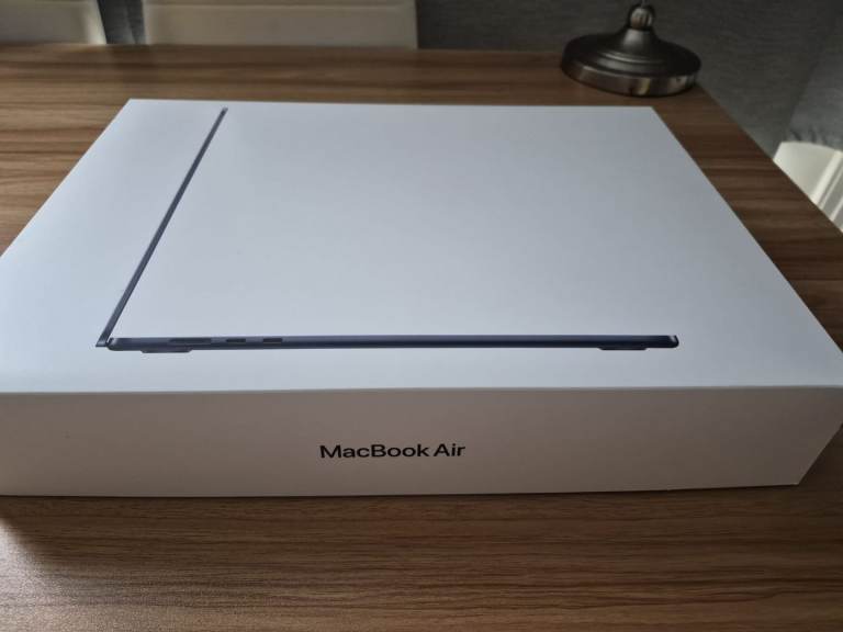 Macbook air m4 256 GB 15 inch 2025 