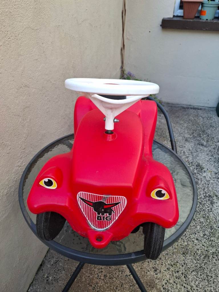 BIG Bobby Car Classic Ride-On – Red, Good Condition
