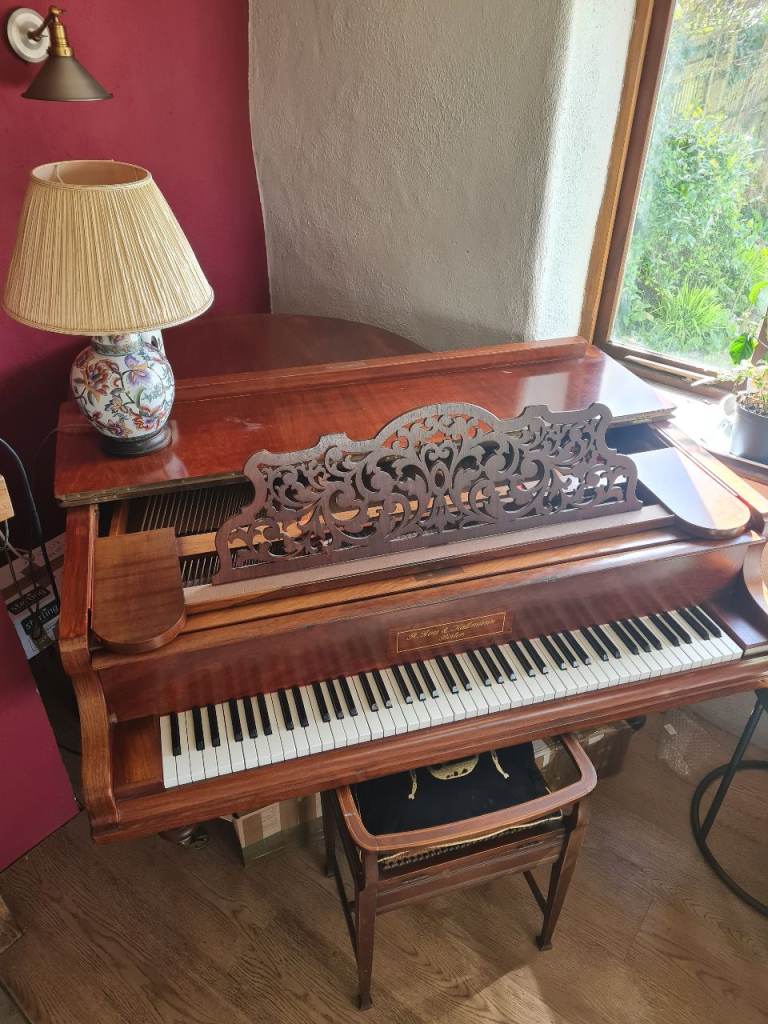 FREE- Baby Grand Piano 