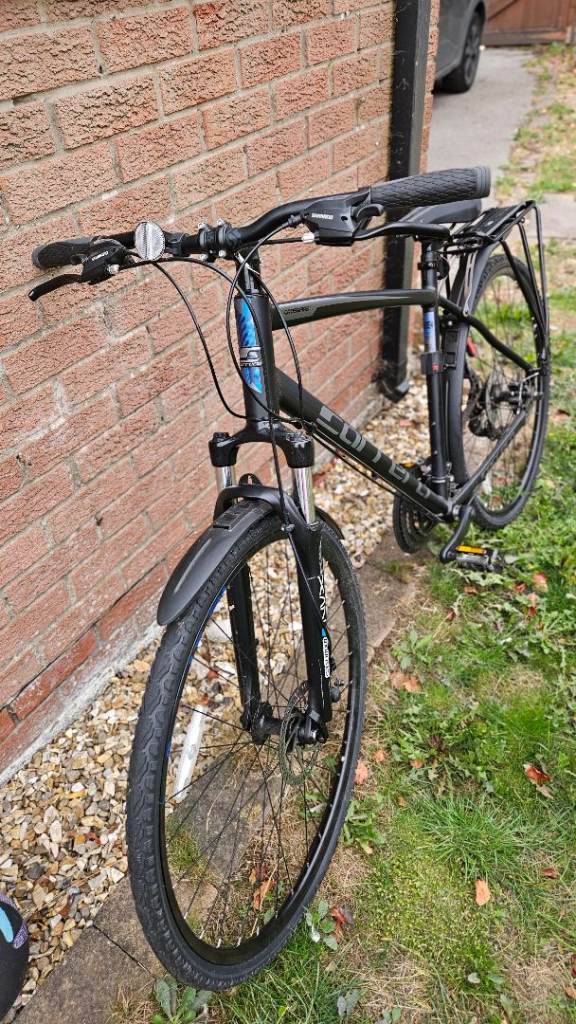 Carrera Hybrid Bike with Pannier Rack – Black, Good Condition