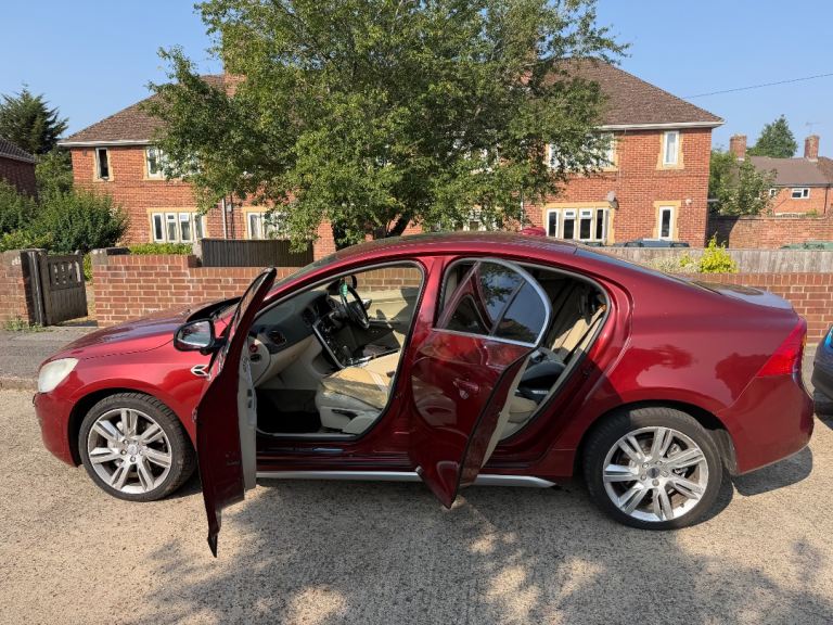 Volvo, S60, Saloon, 2011, Semi-Auto, 2400 (cc), 4 doors