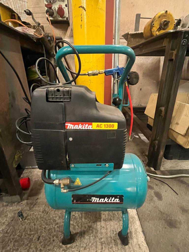 Makita 240 Volt Mobile Compressor.