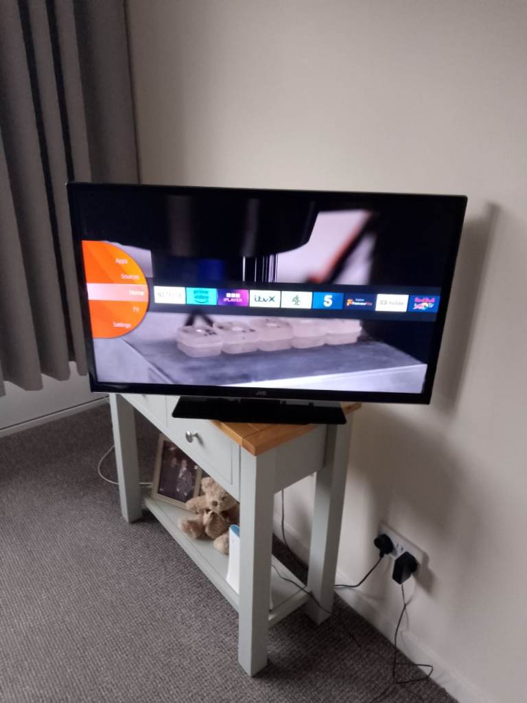 image for 32 Inch JVC TV