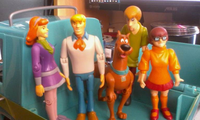 Scooby Doo - Mystery Machine & Mystery Solving Crew Set