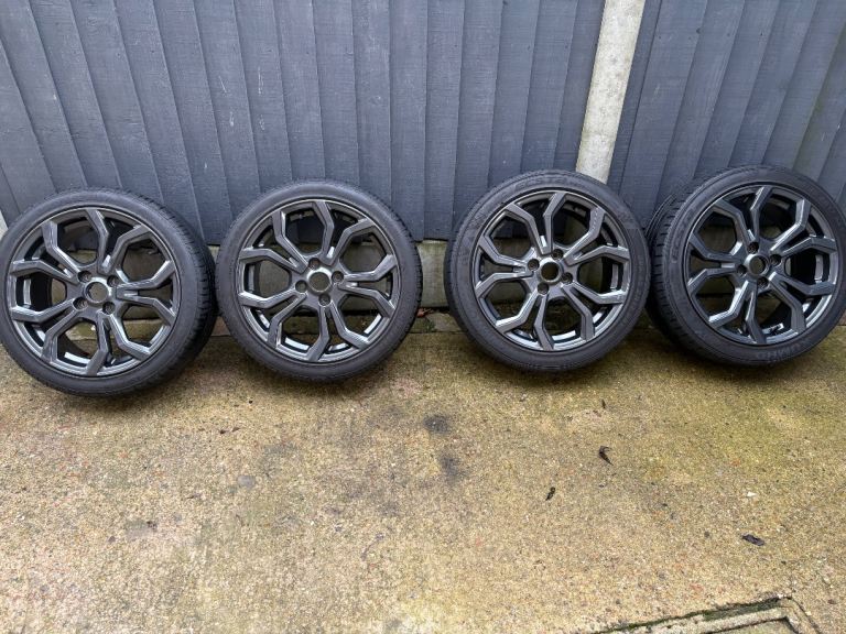 Mk8 Ford Fiesta 17” ST Line alloys