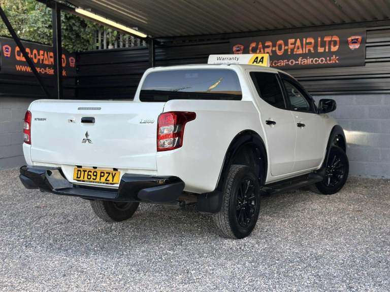 MITSUBISHI L200 2.4 DI-D DC Challenger White Auto Diesel 2020+NO VAT+1 OWNER!