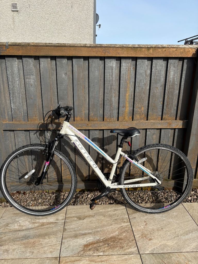 Woman’s White Carrera Crossfire Hybrid Bike 16”