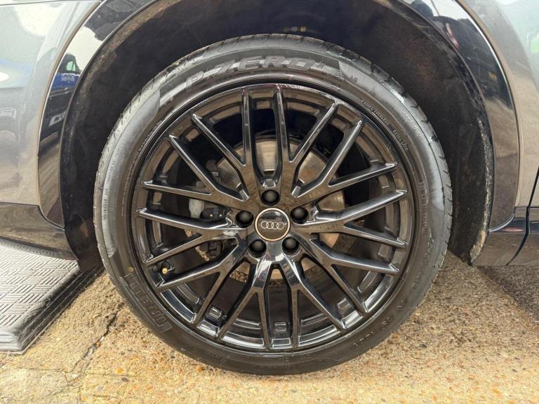 AUDI Q3 1.4 TFSI CoD Black Edition S Tronic Euro 6 (s/s) 5dr 2018