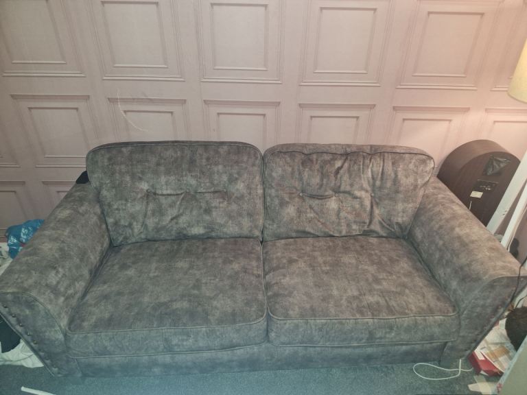 2 grey sofas