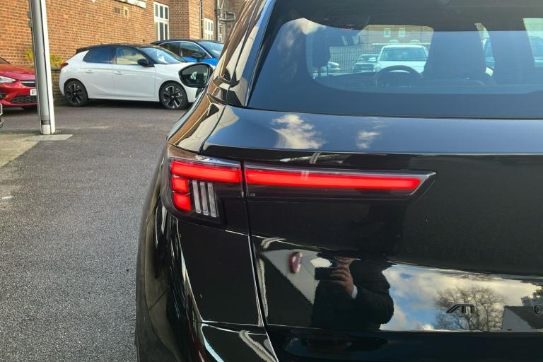  Vauxhall Mokka Electric 54kwh Design Suv 5dr Electric Auto 156 Ps Electric