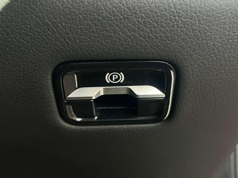 2022 Mercedes-Benz S Class 3.0 S580Le V6 28.6kWh AMG Line (Premium) Saloon 4dr Petrol Plug-in Hyb...