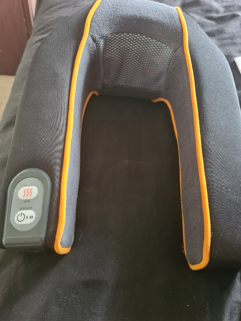 Neck massager 