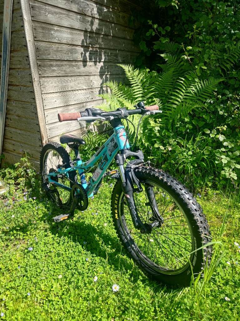 Kids Mountain Bike - Scott Scale 20 - 20inch wheel - Suspension - Tyre and Brake Upgrades