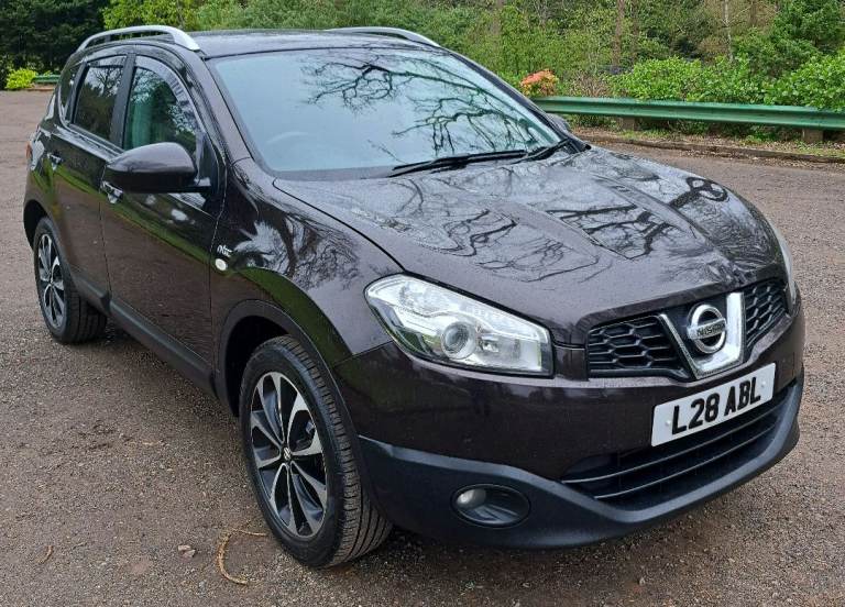 PRIVATE PLATE TO STAY ON.