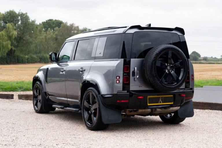 2021 Land Rover Defender 3.0 D300 MHEV X-Dynamic HSE SUV 5dr Diesel Auto 4WD Euro 6 (s/s) (300 ps...