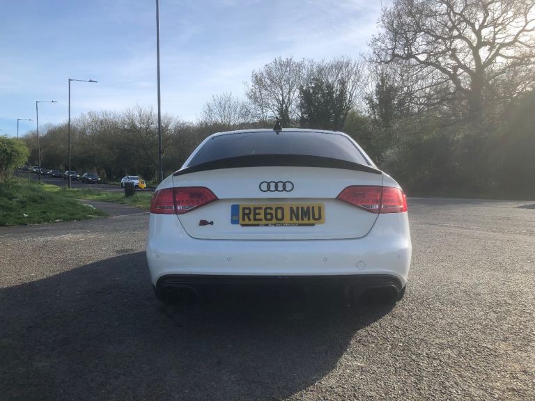 Audi, A4, Saloon, 2011, Manual, 2995 (cc), 4 doors