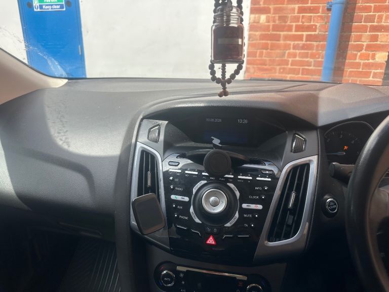 Ford, FOCUS, Hatchback, 2012, Manual, 1560 (cc), 5 doors