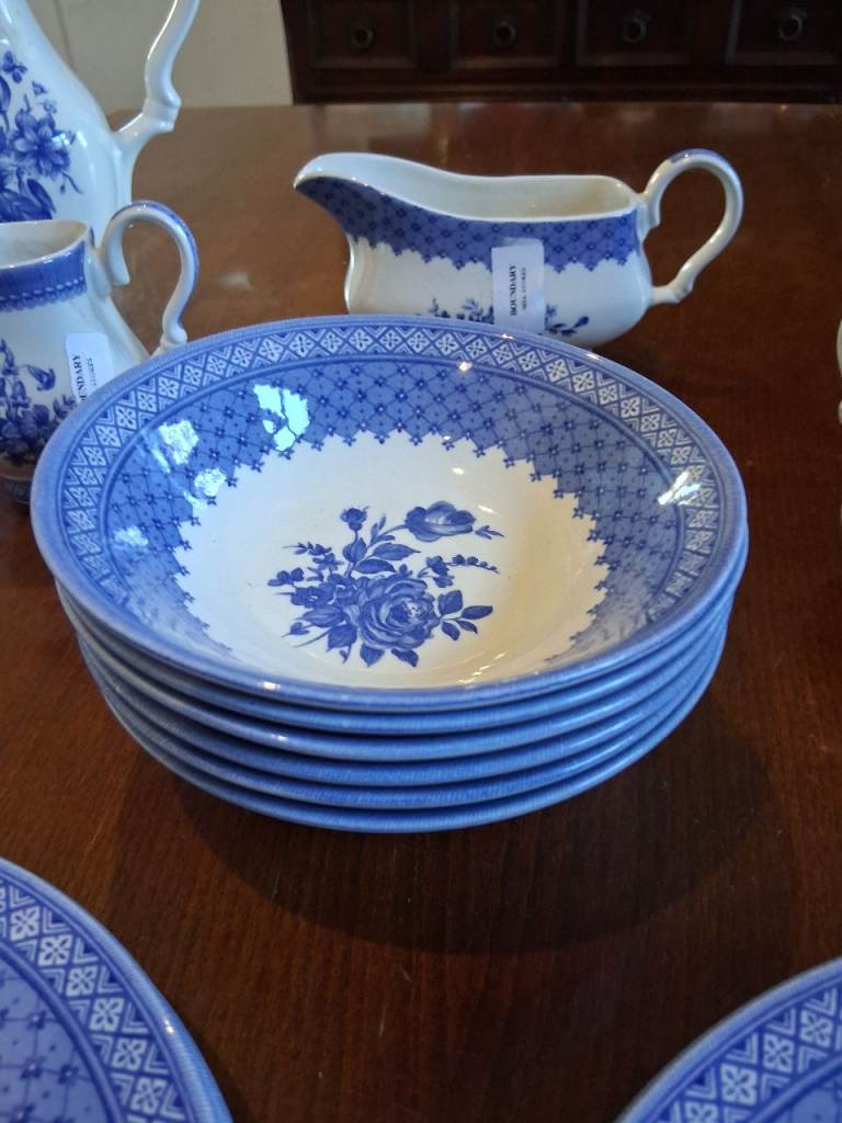 Dinner set out of the blue