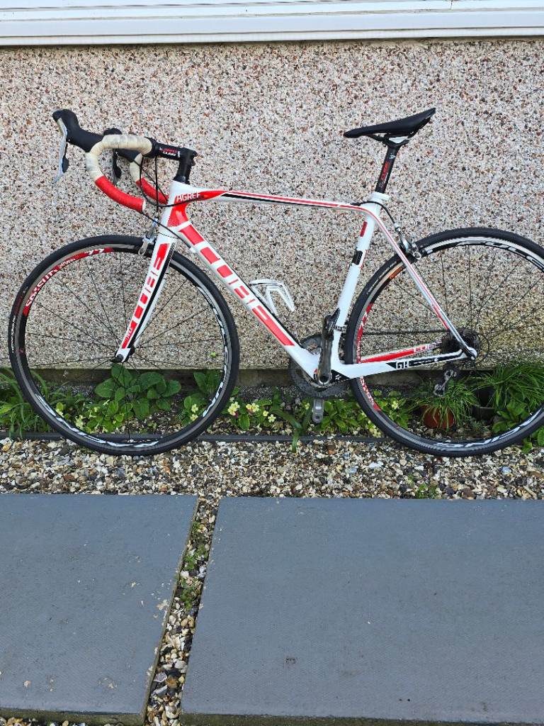 Cube Agree GTC full carbon fibre road bike