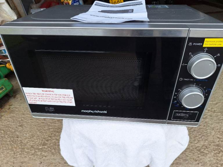 Morphy Richards Black Microwave Oven - Like New Condition