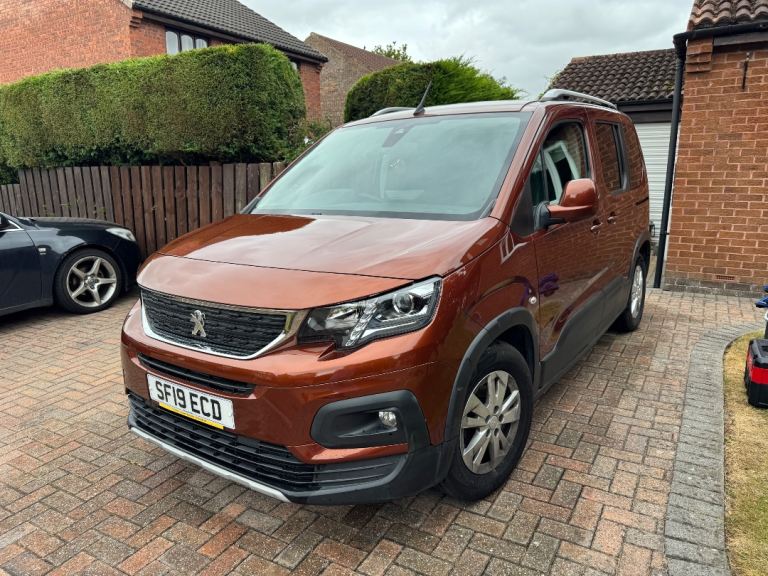 Peugeot, RIFTER, MPV, 2019, Manual, 1499 (cc), 5 doors